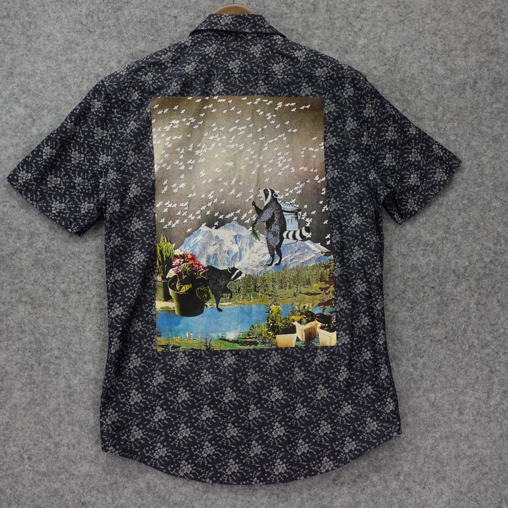 Raccoon Short Sleeve Button Up Shirt Mens XS Navy Floral Wildlife Nature Express
